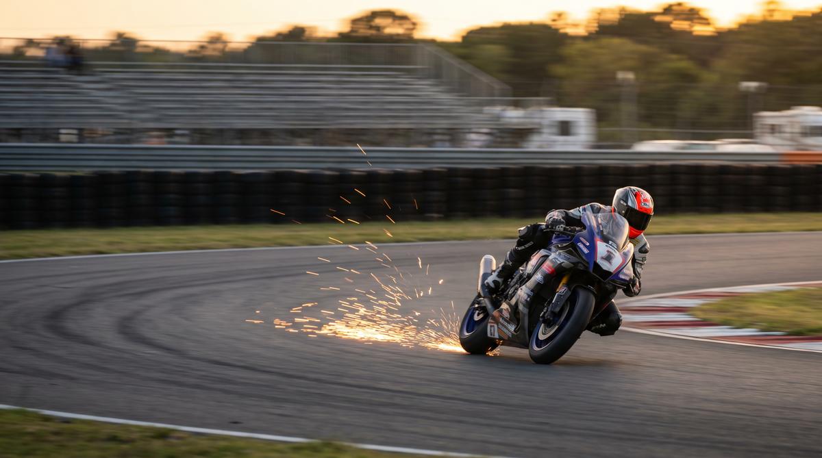 寸止挑战摩托车视频